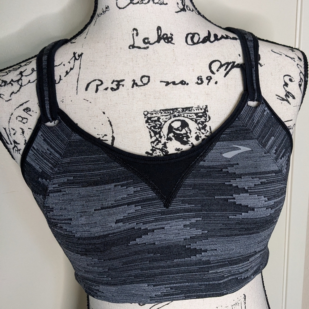 Brooks Black/Gray Sports Bra, size 34C, with Adjustable Straps